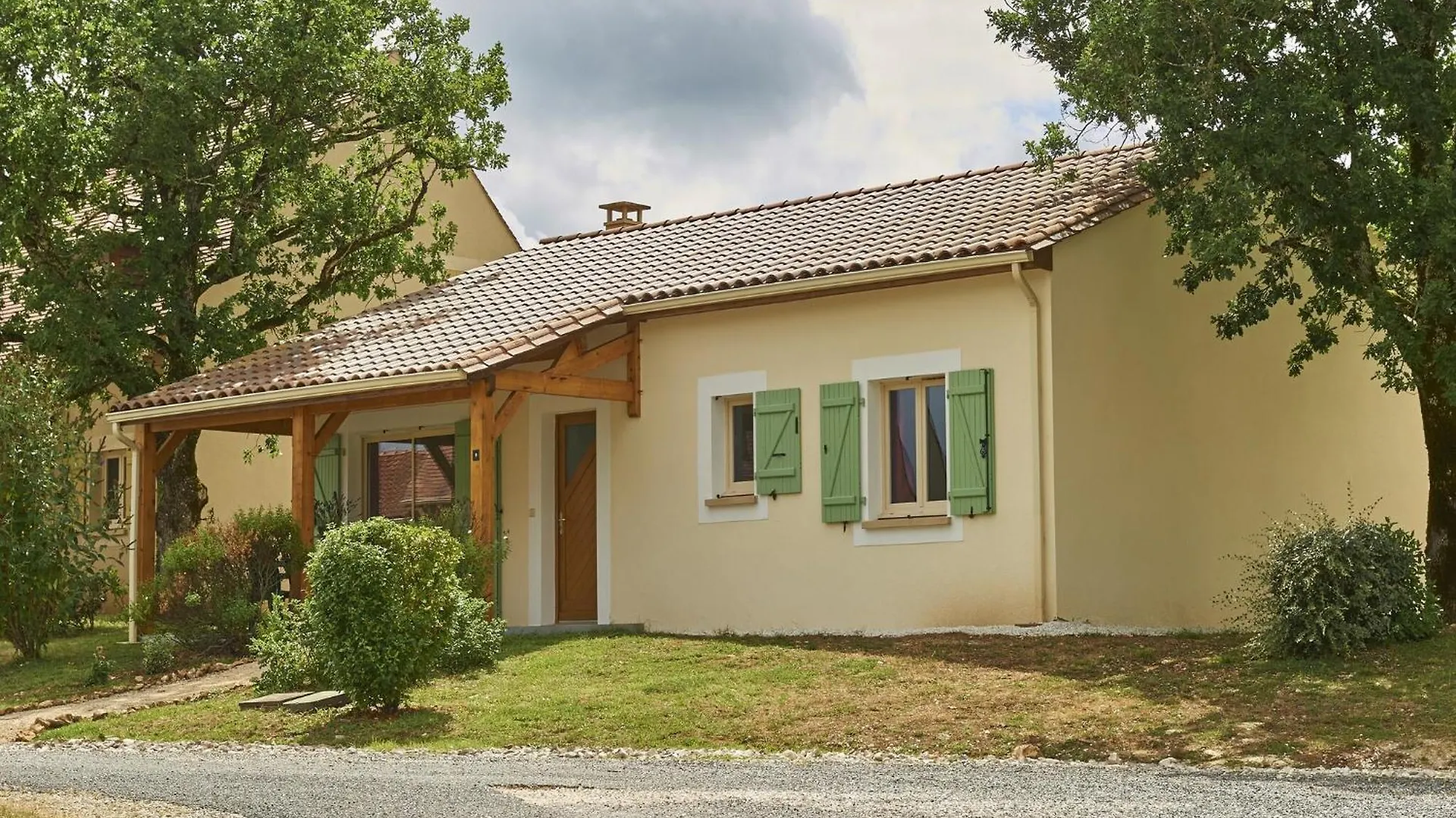 Bungalow In Lanzac With Private Terrace